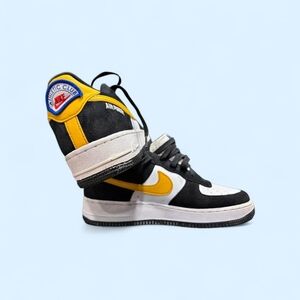 Nike Air Force One athletic club size 7